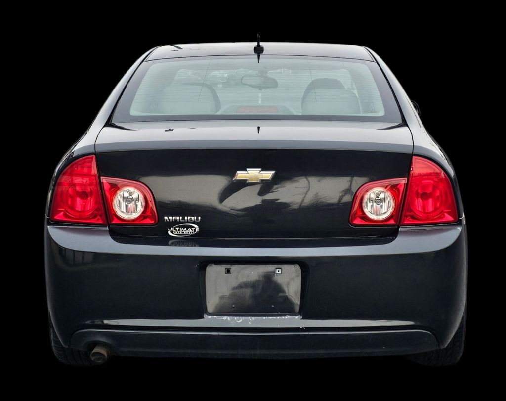 2011 Chevrolet Malibu Image 21