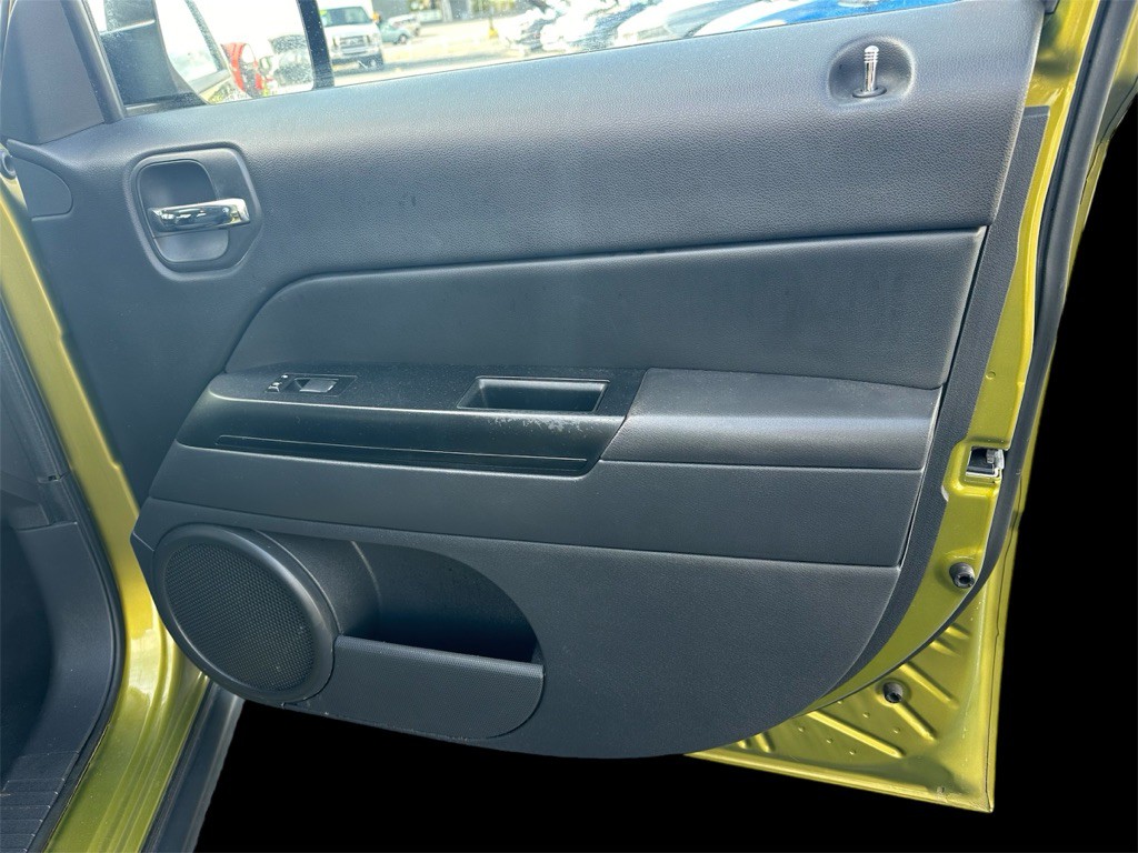 2012 Jeep Patriot Image 14