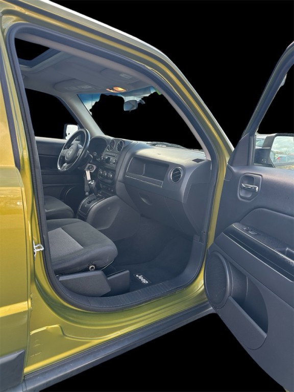 2012 Jeep Patriot Image 15