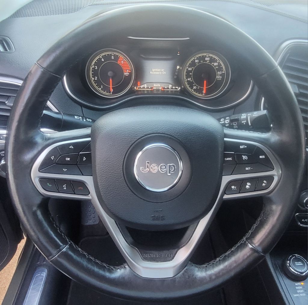 2019 Jeep Cherokee Image 12