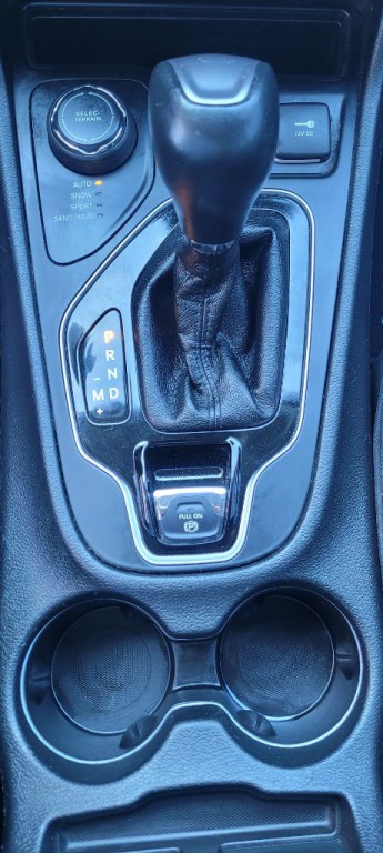 2019 Jeep Cherokee Image 15