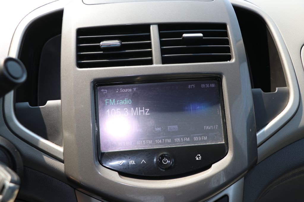 2015 Chevrolet Sonic Image 9