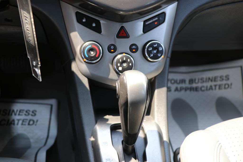 2015 Chevrolet Sonic Image 10