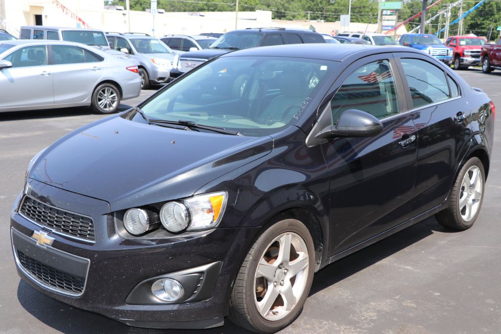 2015 Chevrolet Sonic Image 15