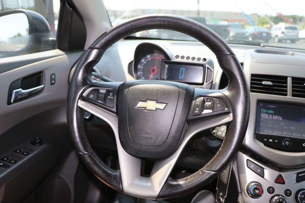 2015 Chevrolet Sonic Image 20