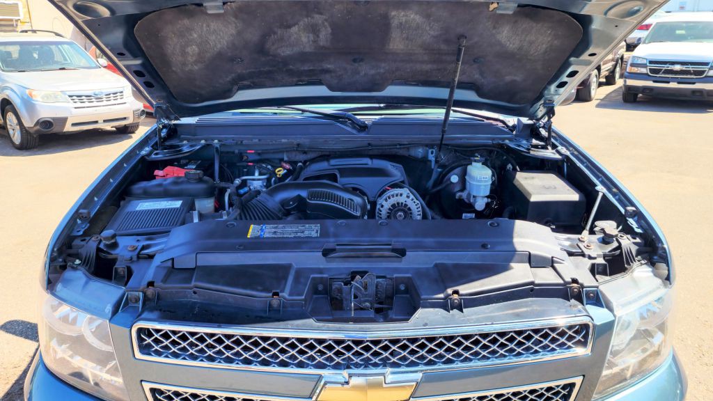 2008 Chevrolet Suburban Image 18