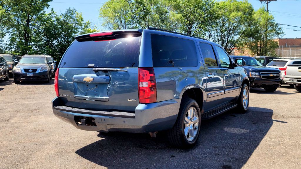 2008 Chevrolet Suburban Image 5