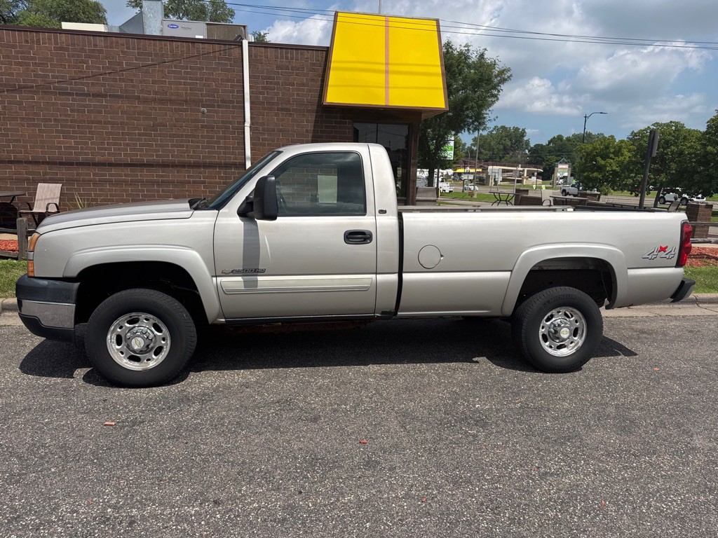 2006 Chevrolet Silverado 1500 Image 3