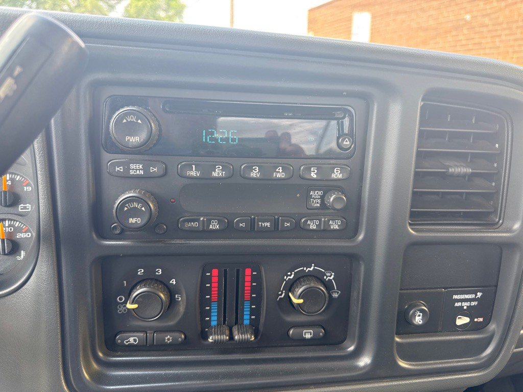 2006 Chevrolet Silverado 1500 Image 11
