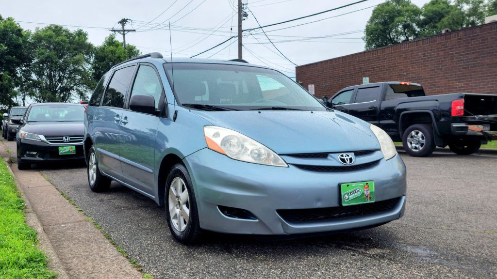 2008 Toyota Sienna Image 9