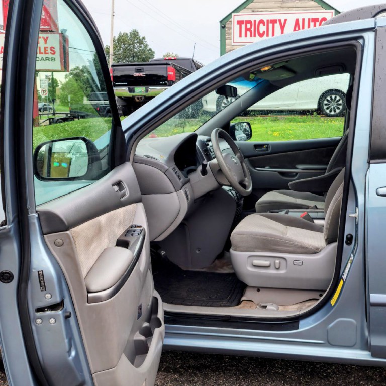 2008 Toyota Sienna Image 11