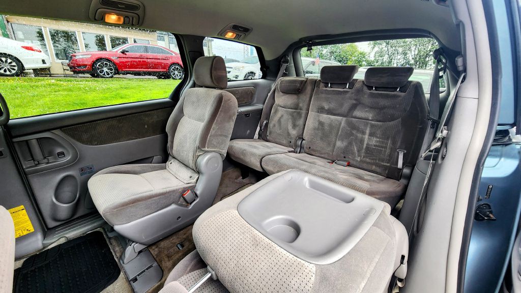 2008 Toyota Sienna Image 14