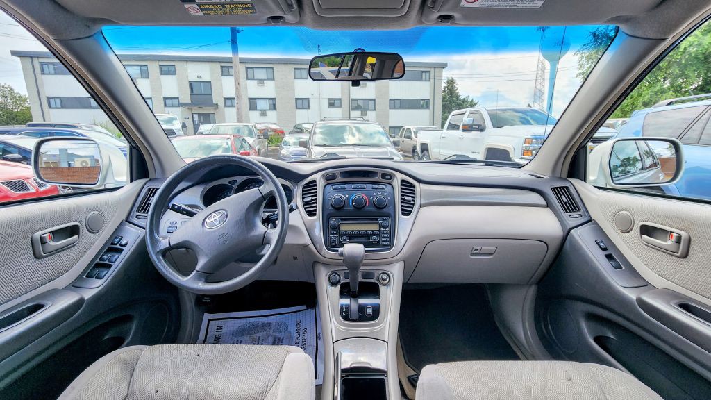 2002 Toyota Highlander Image 12
