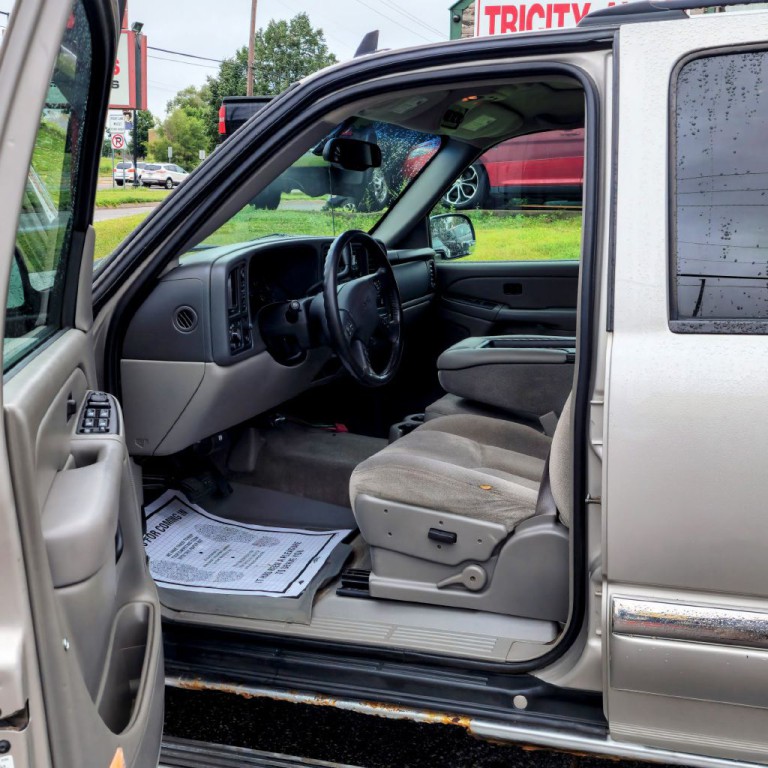 2006 GMC Yukon Image 11