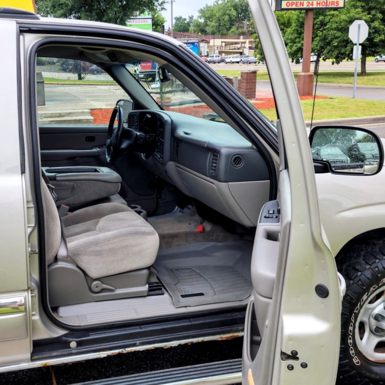2006 GMC Yukon Image 21