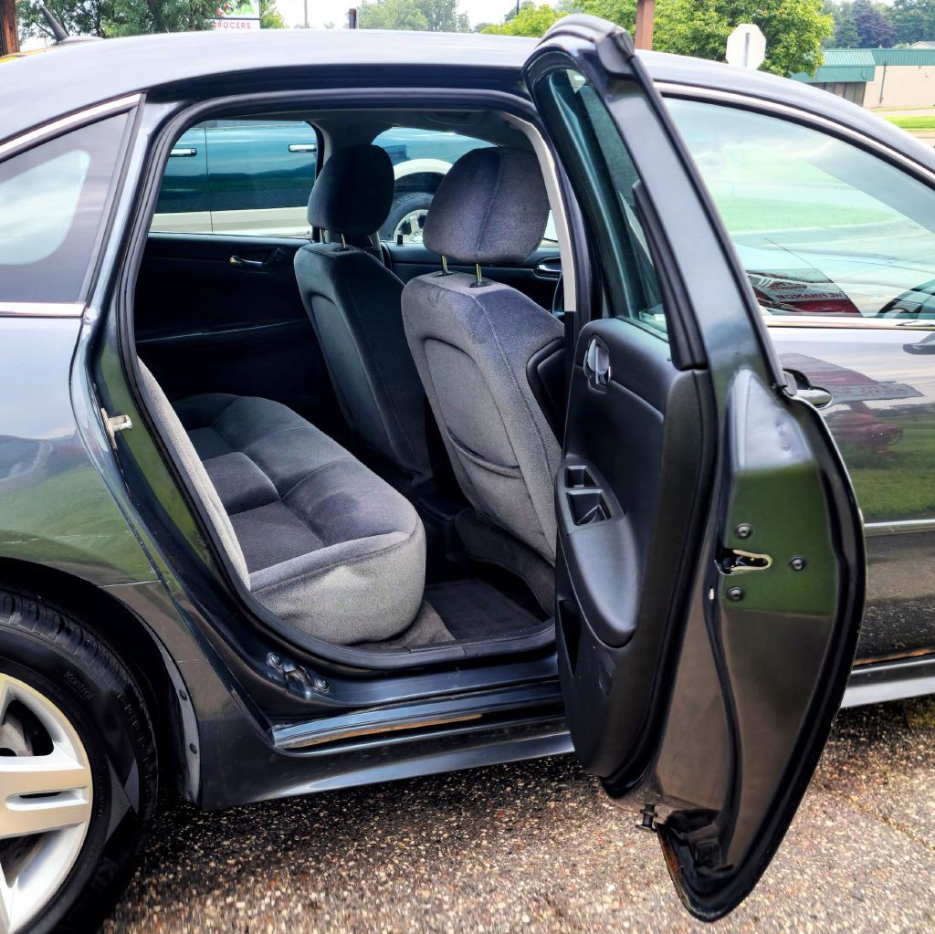 2011 Chevrolet Impala Image 15