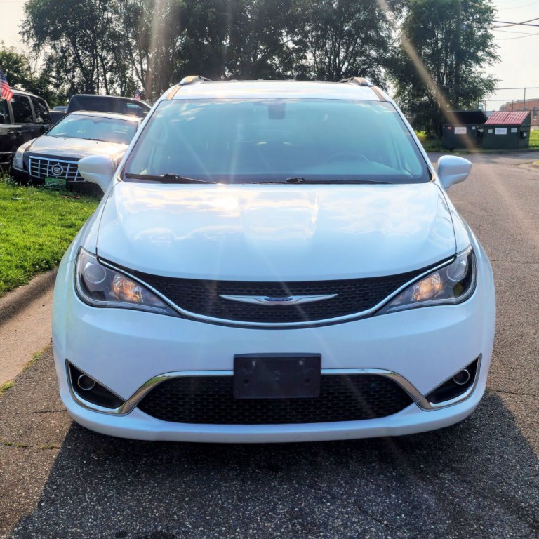 2020 Chrysler Pacifica Image 10