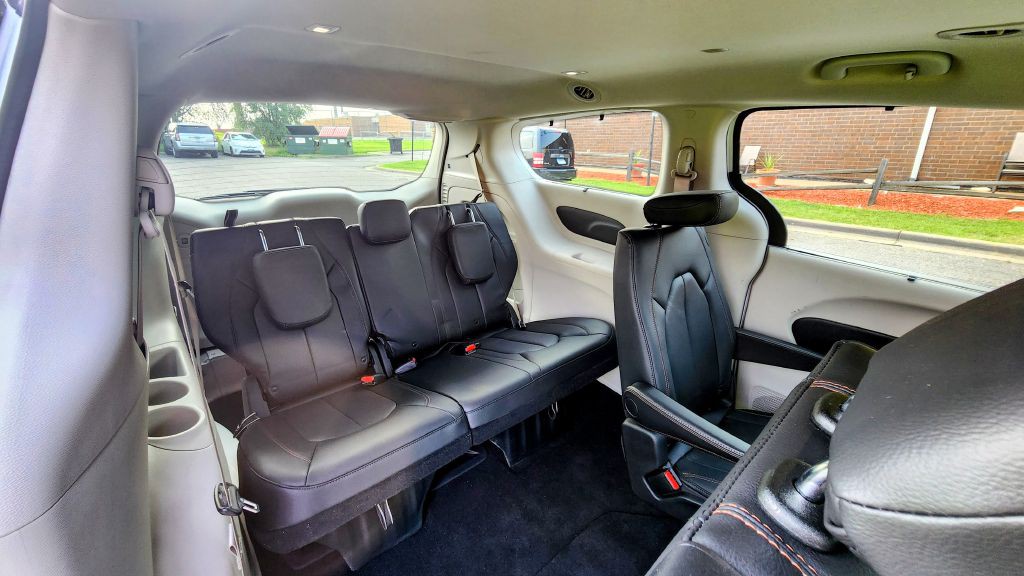 2020 Chrysler Pacifica Image 19