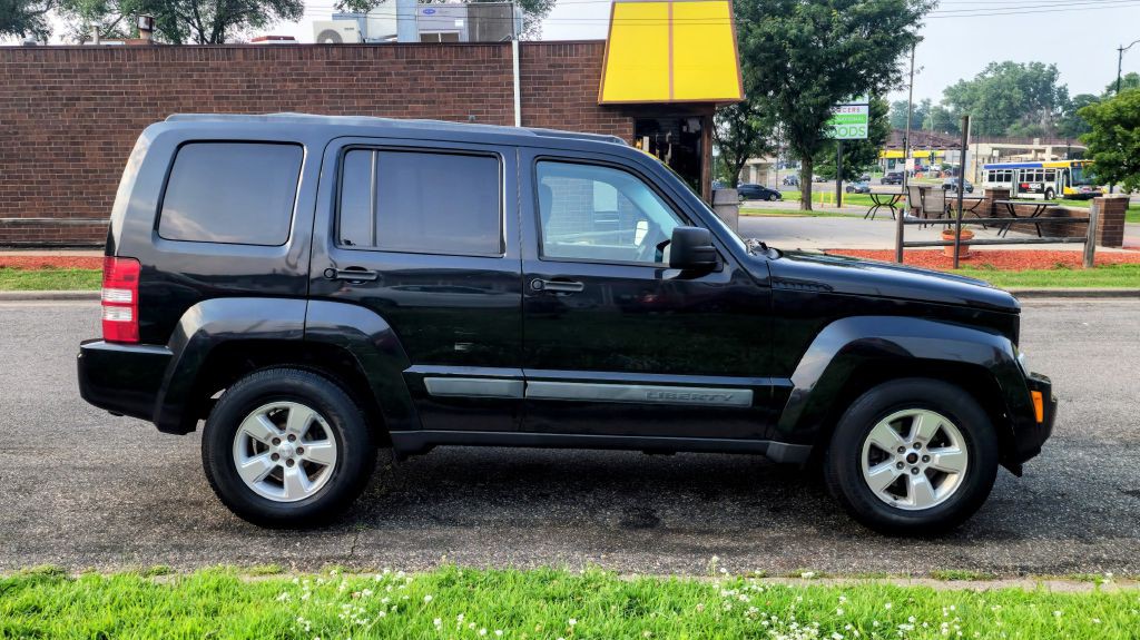 2010 Jeep Liberty Image 7