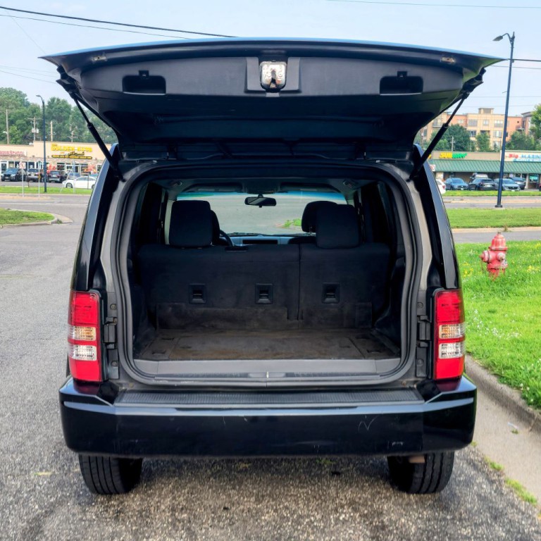 2010 Jeep Liberty Image 14