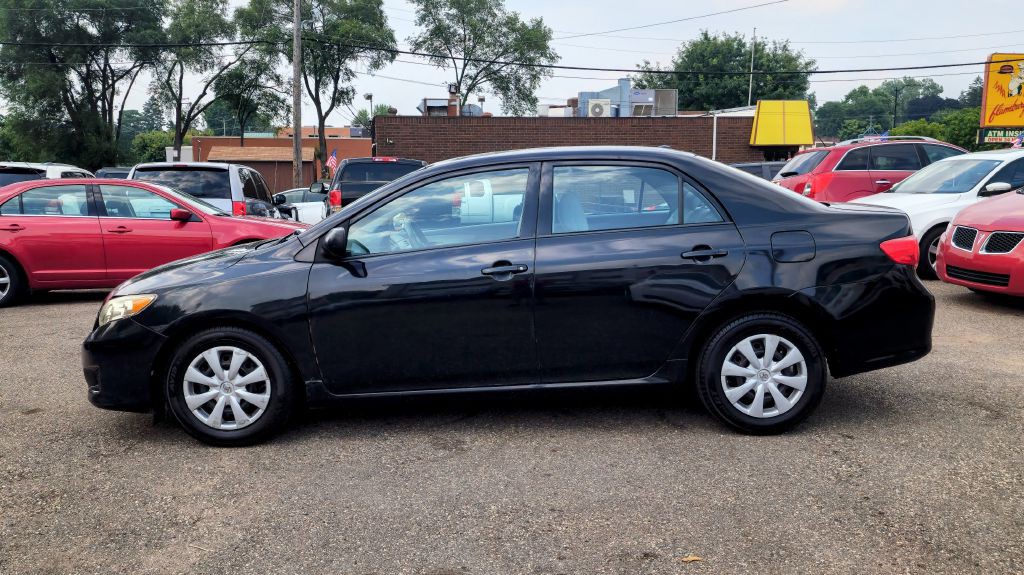 2010 Toyota Corolla Image 3