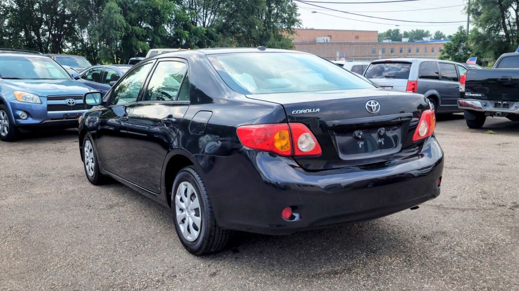 2010 Toyota Corolla Image 4