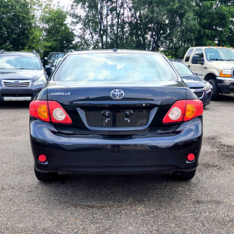2010 Toyota Corolla Image 5