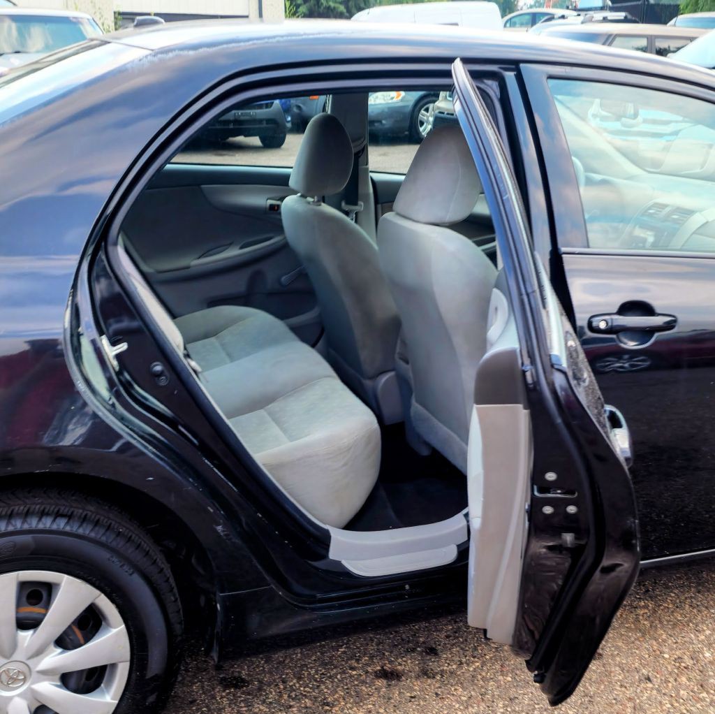 2010 Toyota Corolla Image 14