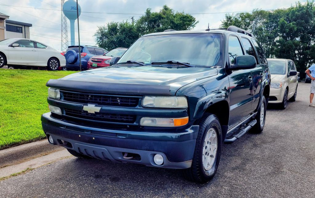 2003 Chevrolet Tahoe Image 2