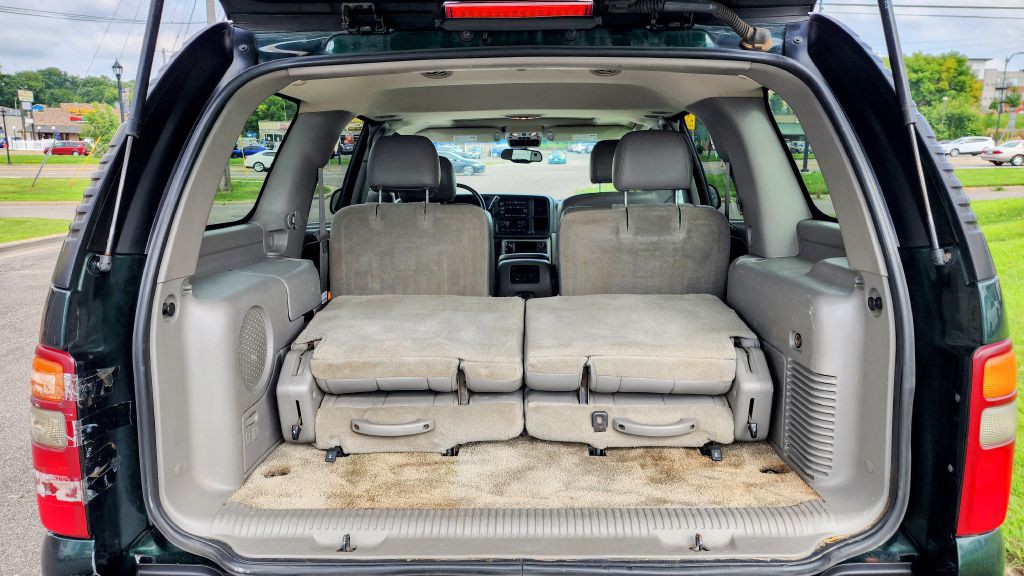 2003 Chevrolet Tahoe Image 16