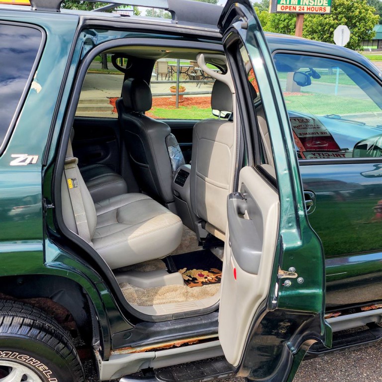 2003 Chevrolet Tahoe Image 17