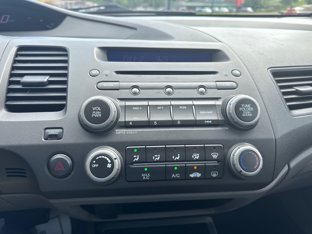 2010 Honda Civic Image 13