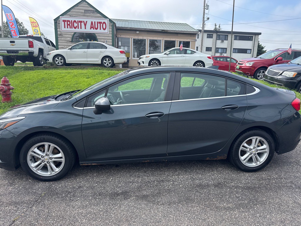 2017 Chevrolet Cruze Image 3