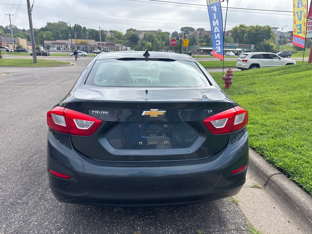 2017 Chevrolet Cruze Image 6