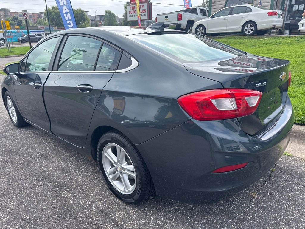 2017 Chevrolet Cruze Image 8