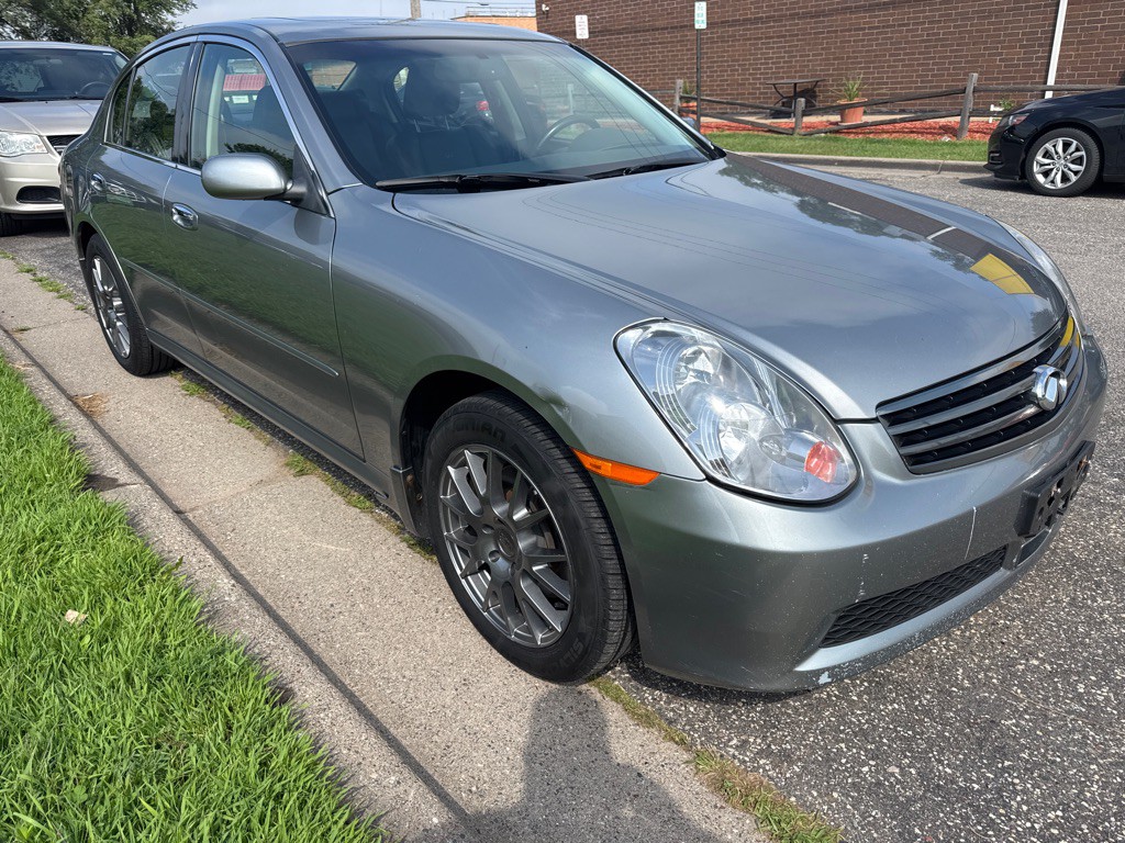 2006 INFINITI G35 Image 2