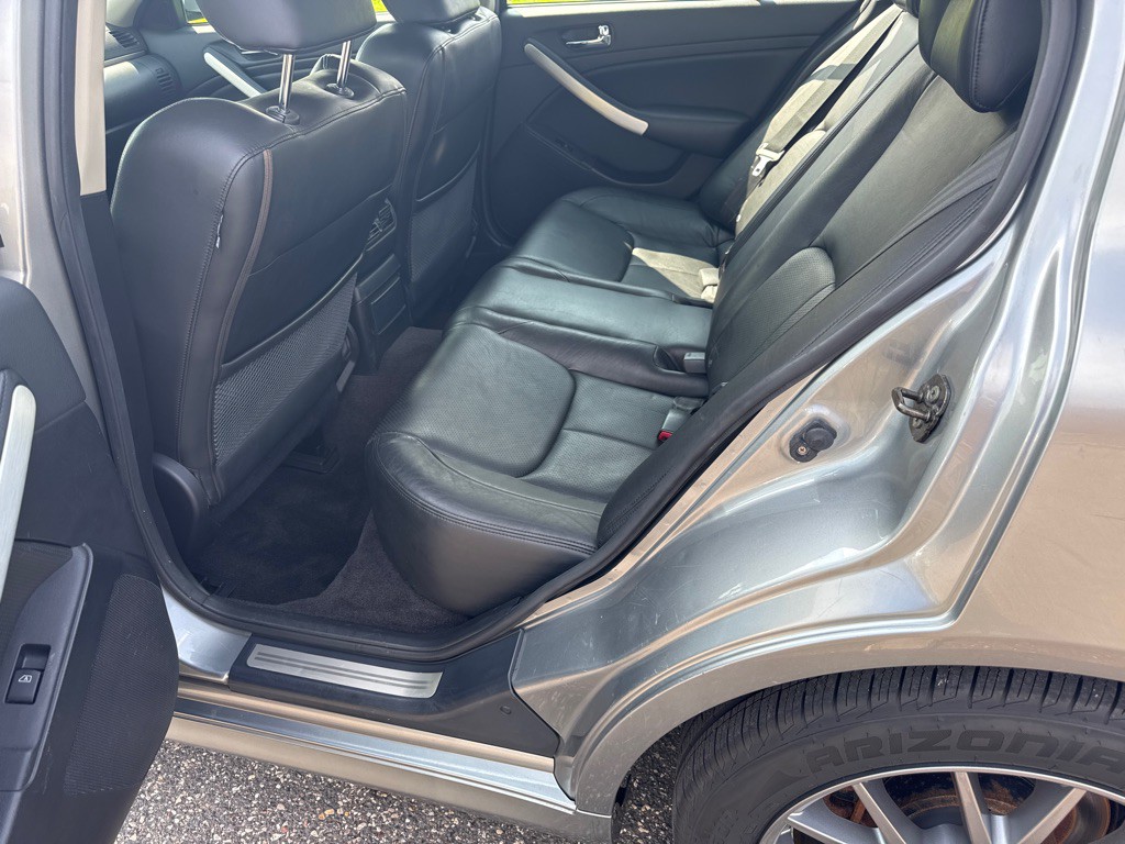 2006 INFINITI G35 Image 10