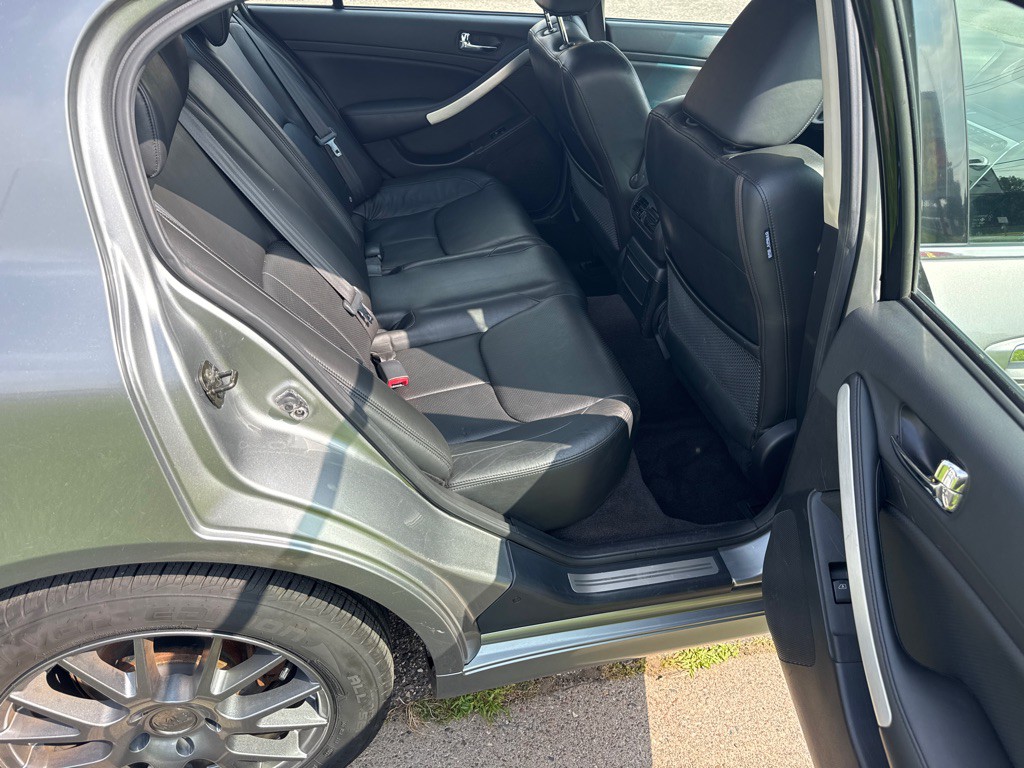 2006 INFINITI G35 Image 12