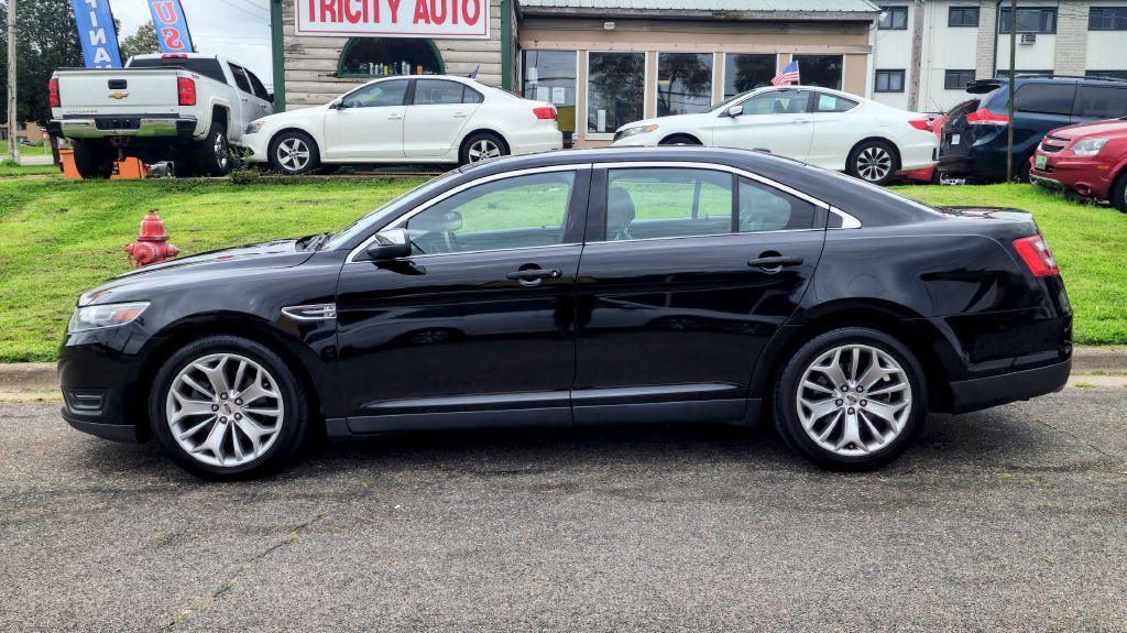 2018 Ford Taurus Image 3