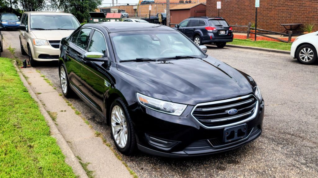 2018 Ford Taurus Image 9