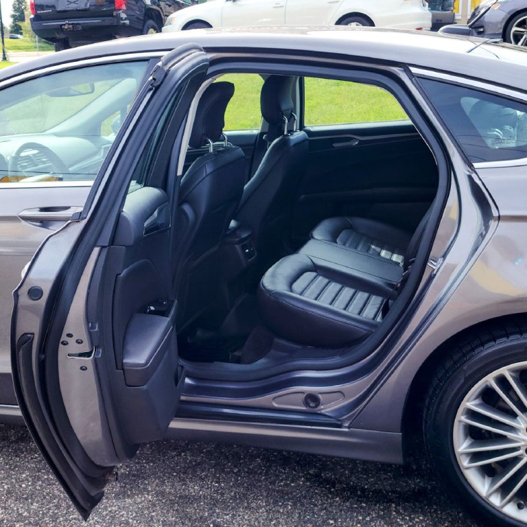 2014 Ford Fusion Image 13