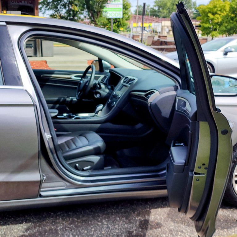 2014 Ford Fusion Image 16