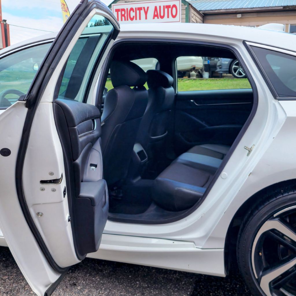 2020 Honda Accord Image 14