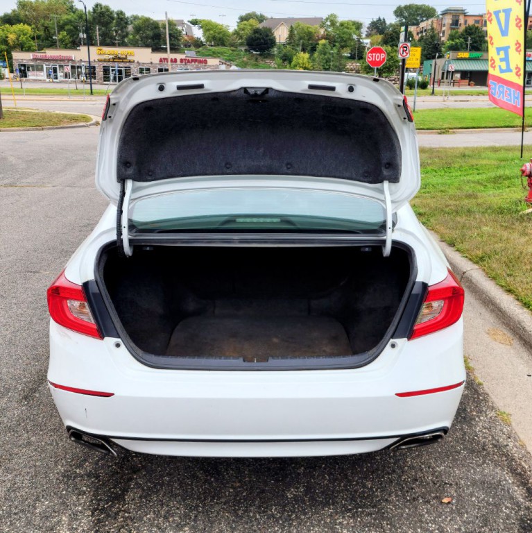 2020 Honda Accord Image 15