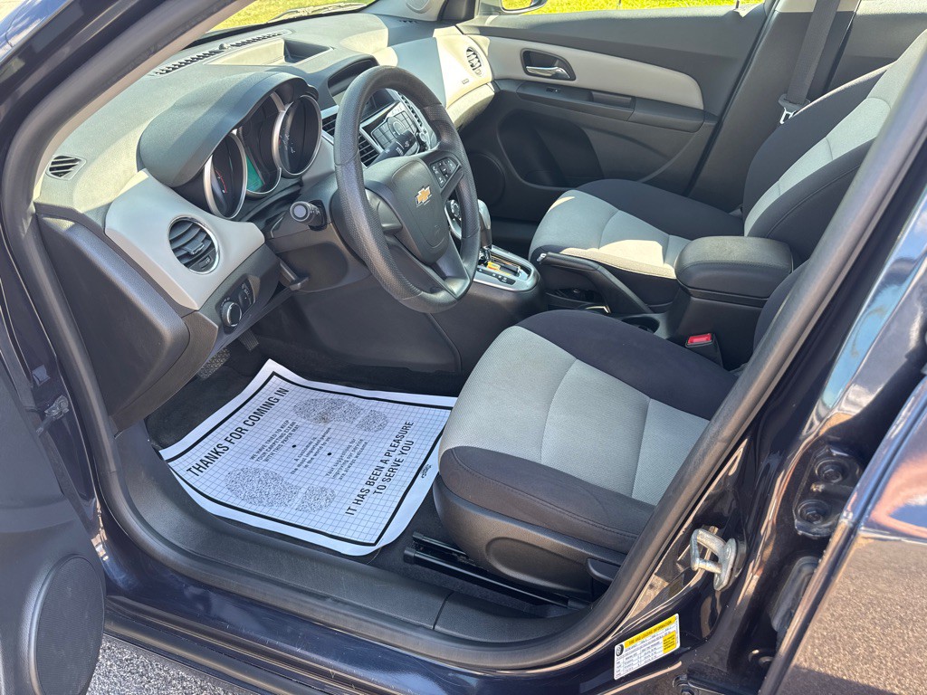 2014 Chevrolet Cruze Image 9