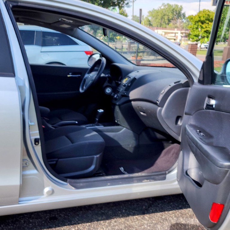 2009 Hyundai Elantra Image 17