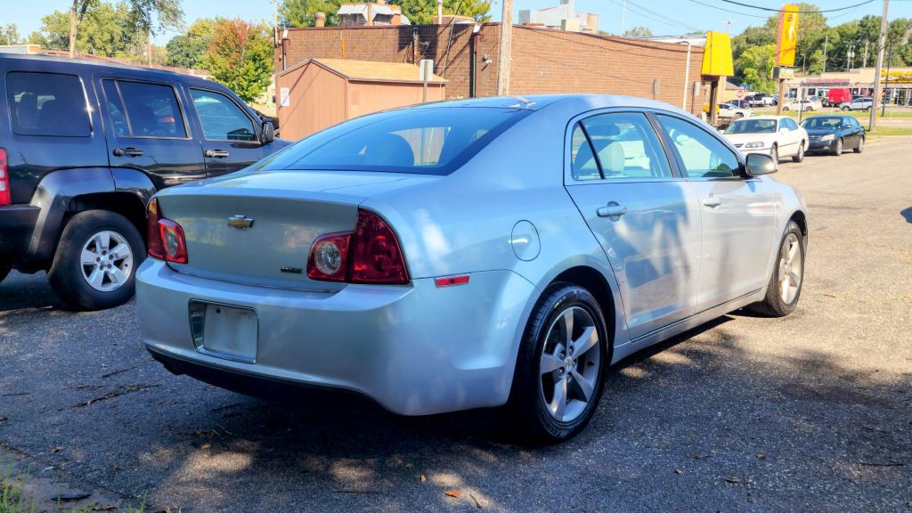 2011 Chevrolet Malibu Image 6
