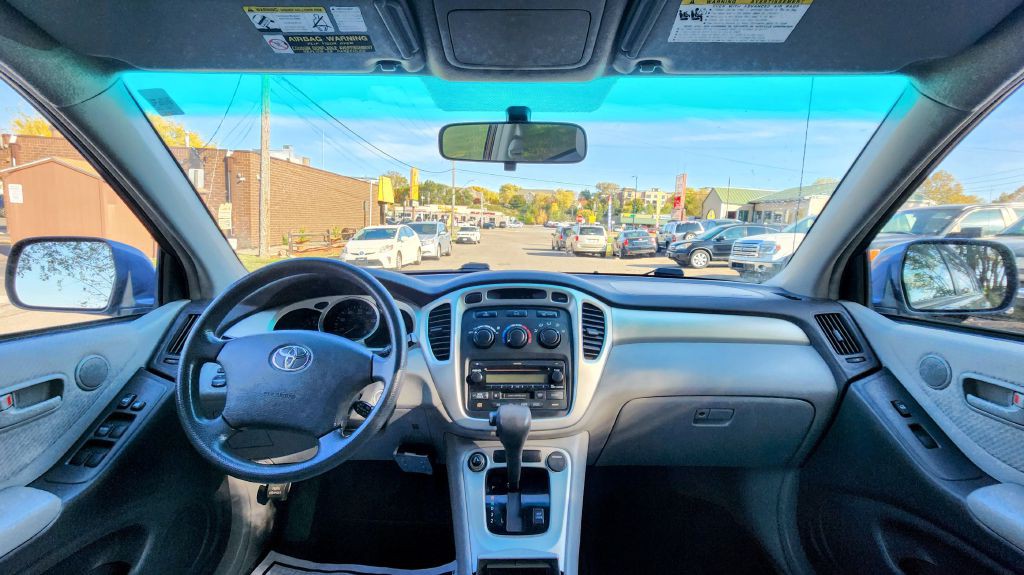 2004 Toyota Highlander Image 12