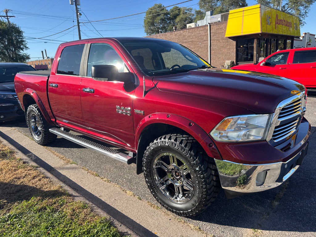 2016 RAM 1500 Image 2
