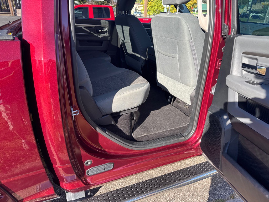 2016 RAM 1500 Image 12
